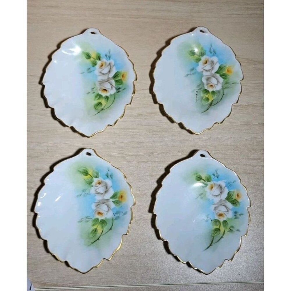 Lot Of 4 Vintage Miniature Leaf Shaped With Panted Roses Trinket Dishes